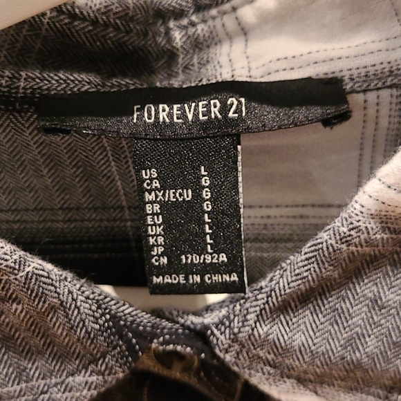 Forever 21 plaid crop shirt - Picture 4 of 4